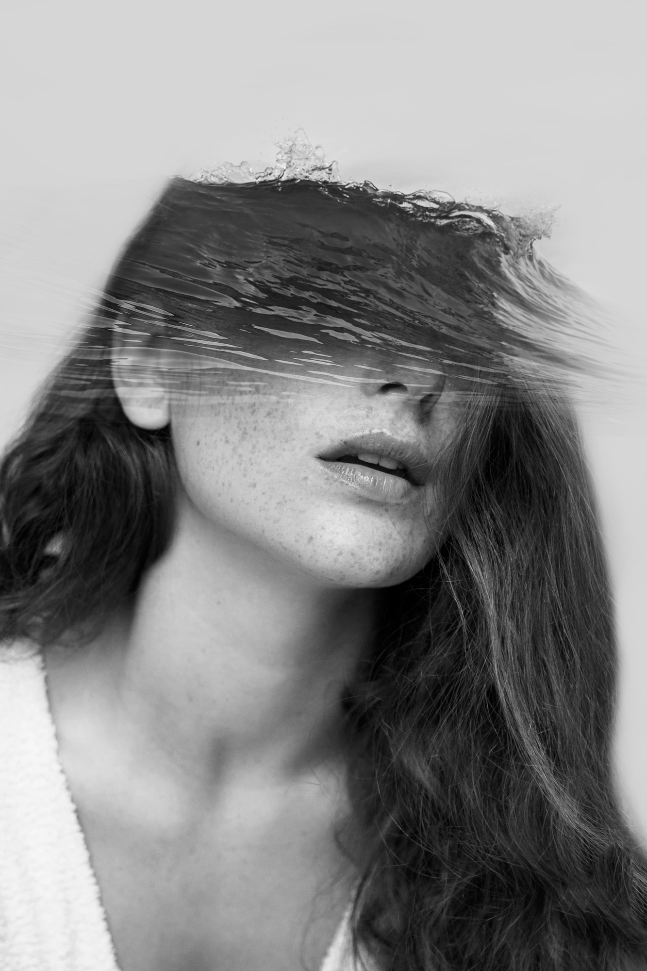 medium-shot-woman-portrait-double-exposure